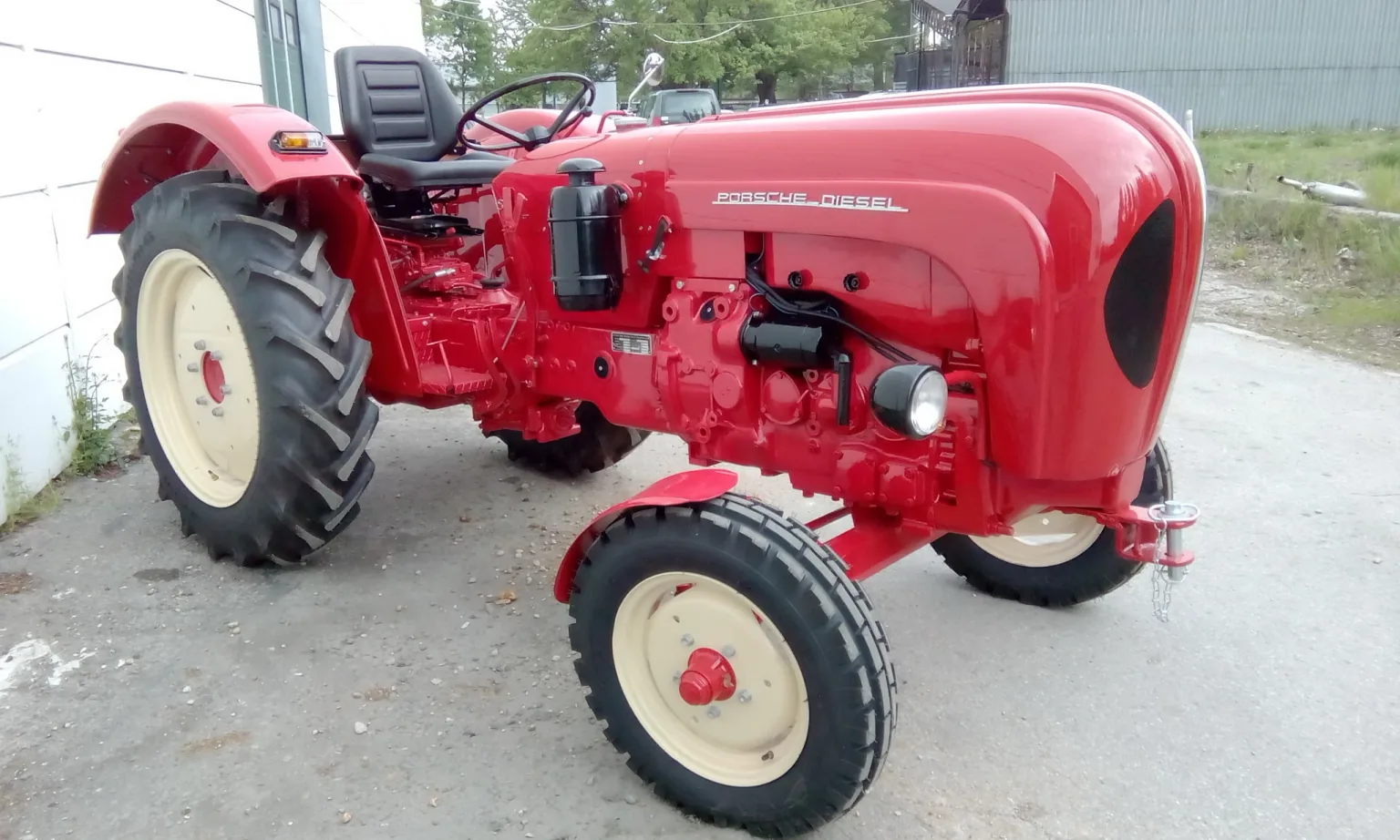 Archivbild 3 zum Projekt Porsche-Diesel Super Export 329