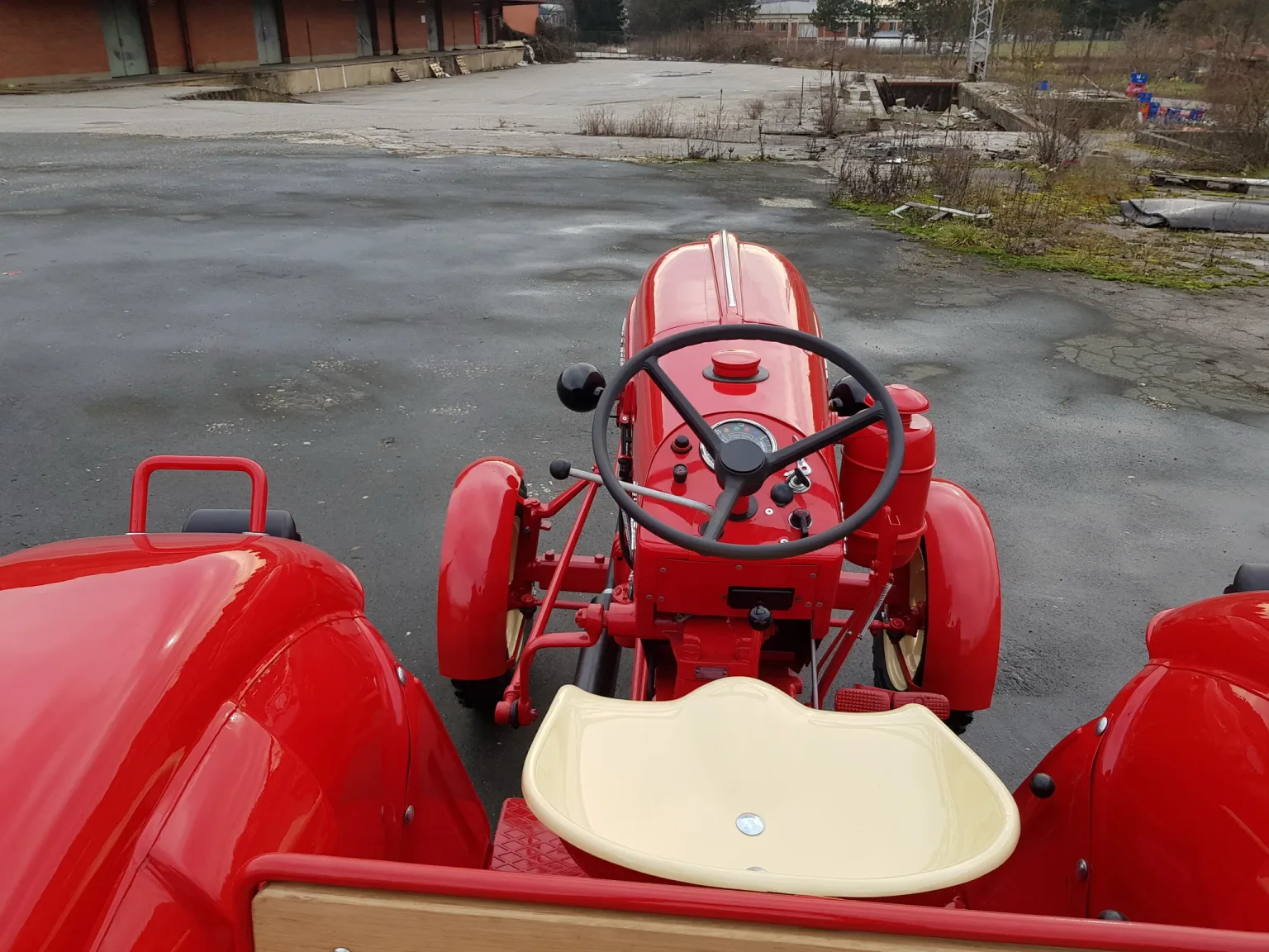 Archivbild 10 zum Projekt Porsche-Diesel Super Export 329